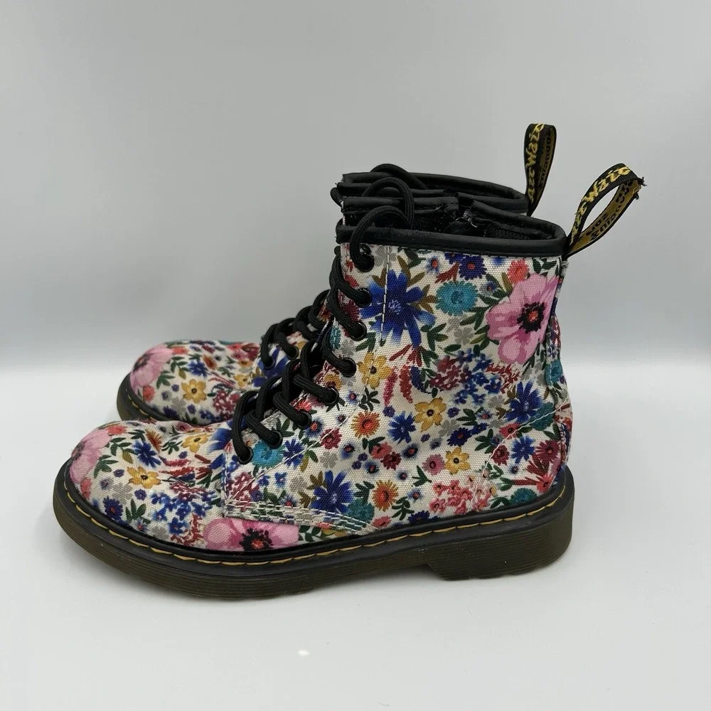 Dr. Martens‎ Delaney Y Wander Floral Poppy Bloom Combat Moto Boot Girls Size 3